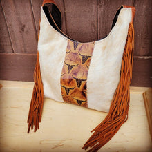 Load image into Gallery viewer, Montanta Handbag Hair-on-Hide w/ Steer Accent