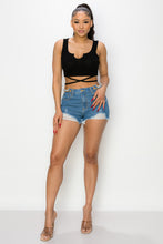 Load image into Gallery viewer, Side Chain Detailed Denim Shorts