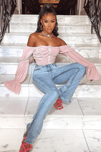 Load image into Gallery viewer, Off The Shoulder Ruched Detail Top