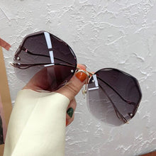 Load image into Gallery viewer, Popsassy Round Designer Gradient Rimless Sunglasses