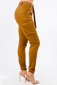 JOGGER PANTS WITH POACKETS AND BELT
