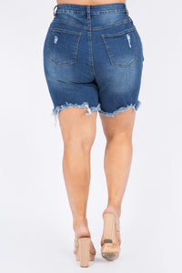 PLUS SIZE DISTRESSED SKINNY DENIM SHORTS