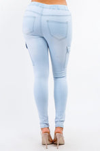 Load image into Gallery viewer, HIGH WAIST CARGO POCKETS DENIM JOGGERS
