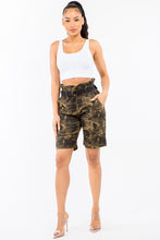 Load image into Gallery viewer, HIGH WIAST BANDED WAIST BOYFRIEND SHORTS
