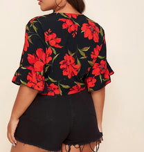 Load image into Gallery viewer, SHEIN Floral Print Plunging Self-Tie Crop Top
